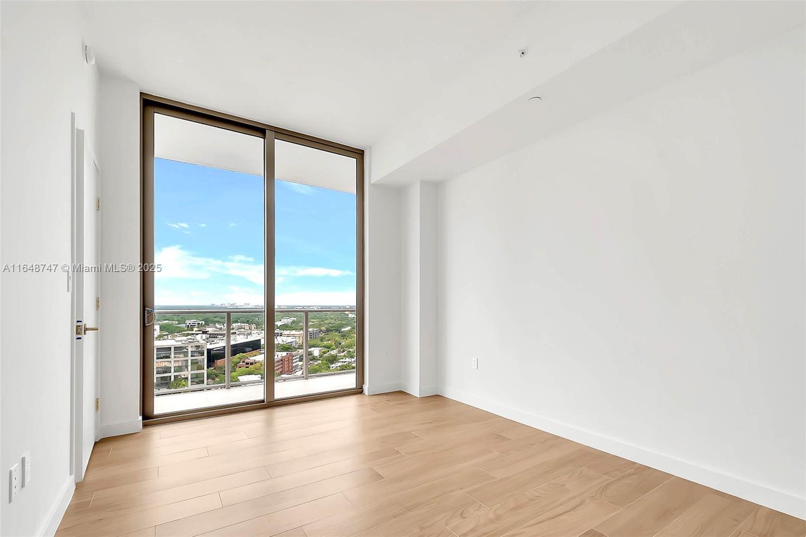 RHODES AMD NEW BISC - Residential