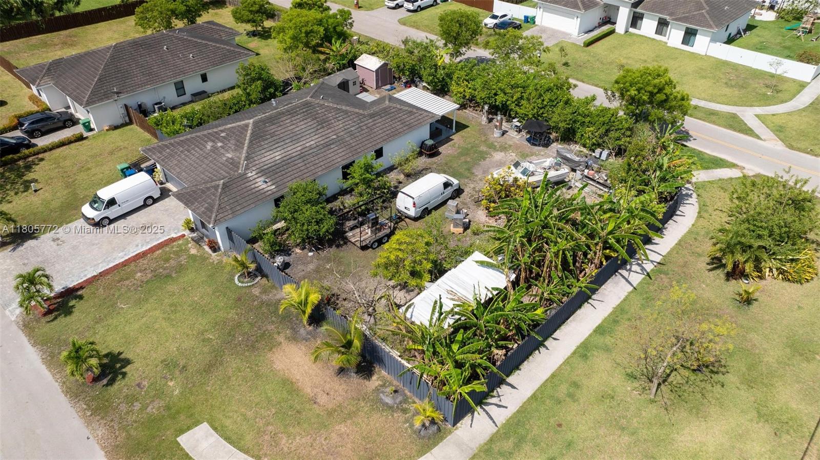 OAKWOOD GROVE - Residential