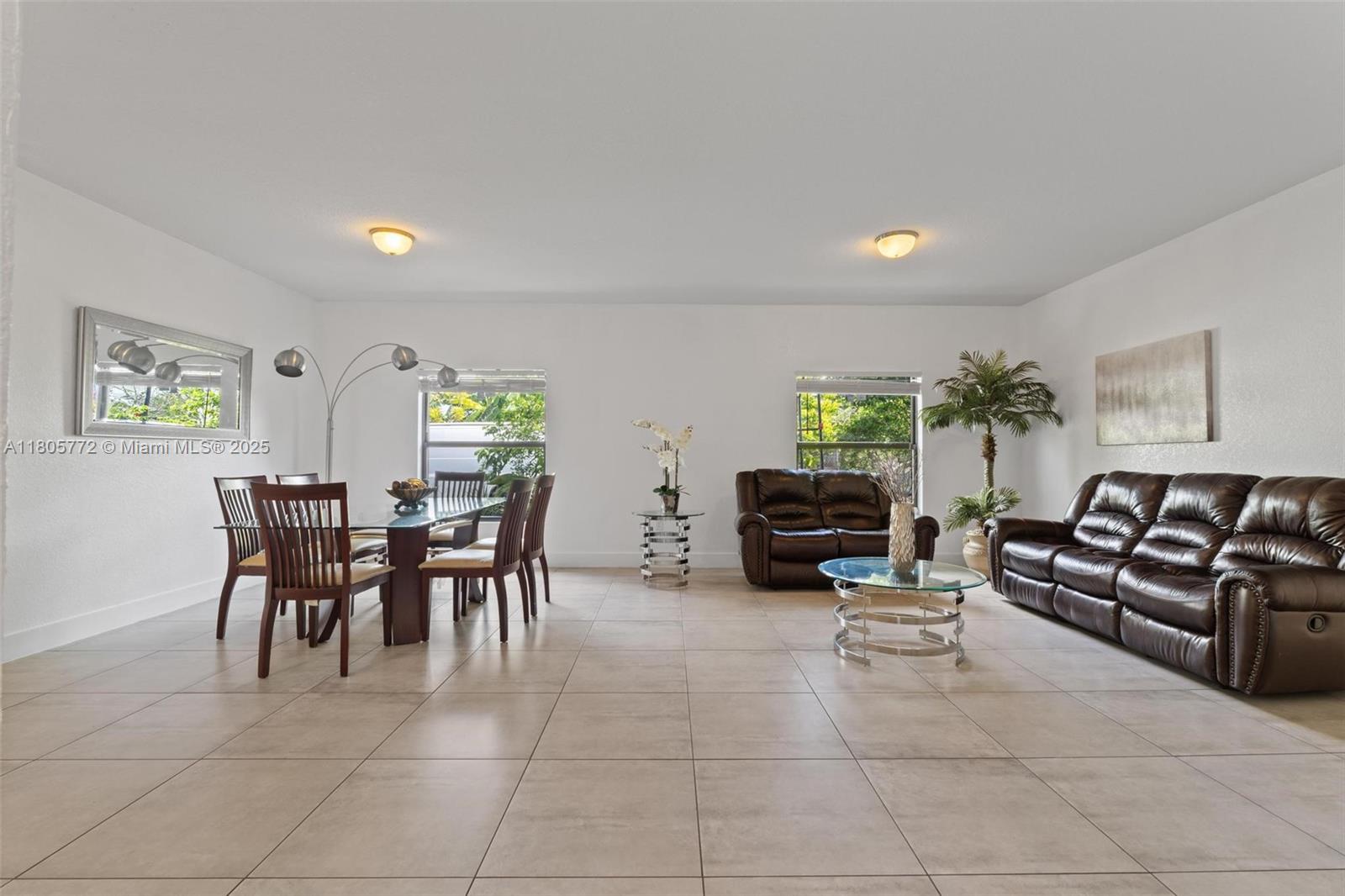 OAKWOOD GROVE - Residential