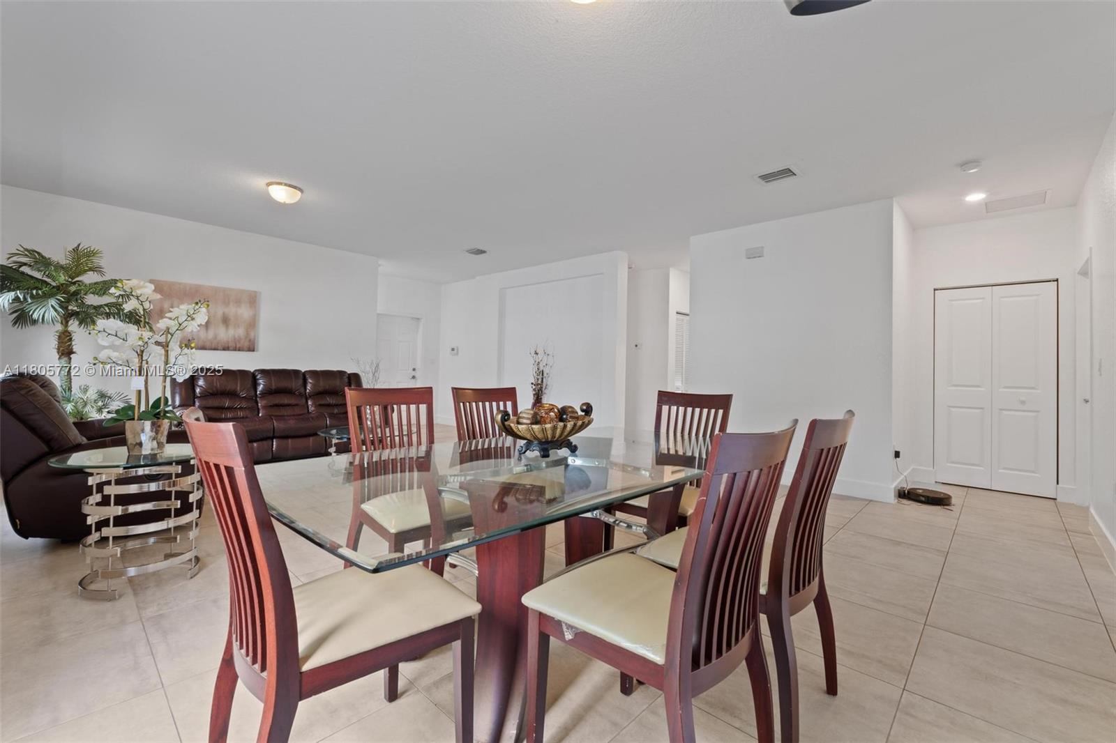 OAKWOOD GROVE - Residential