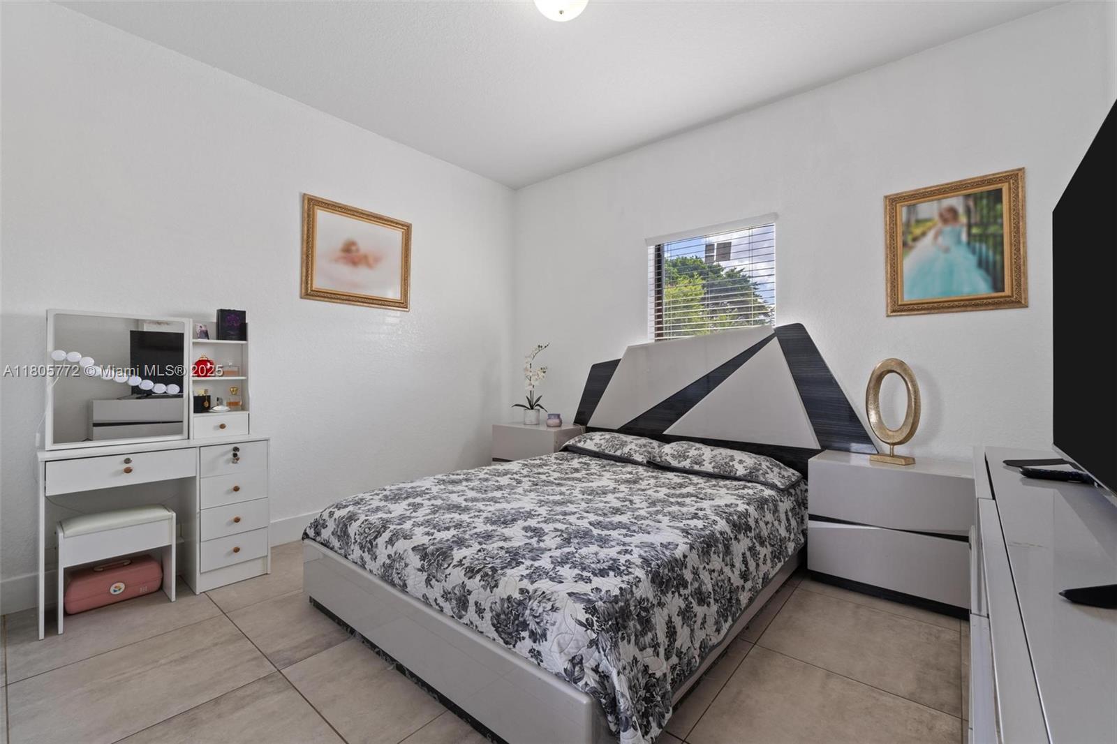 OAKWOOD GROVE - Residential