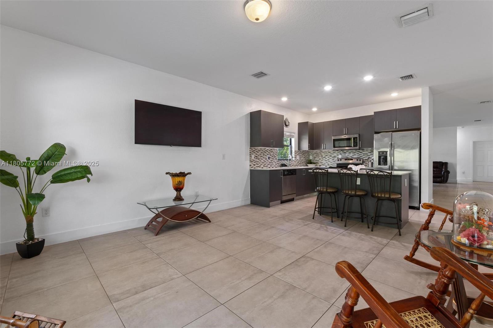 OAKWOOD GROVE - Residential