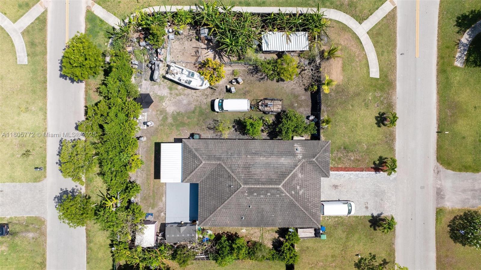 OAKWOOD GROVE - Residential