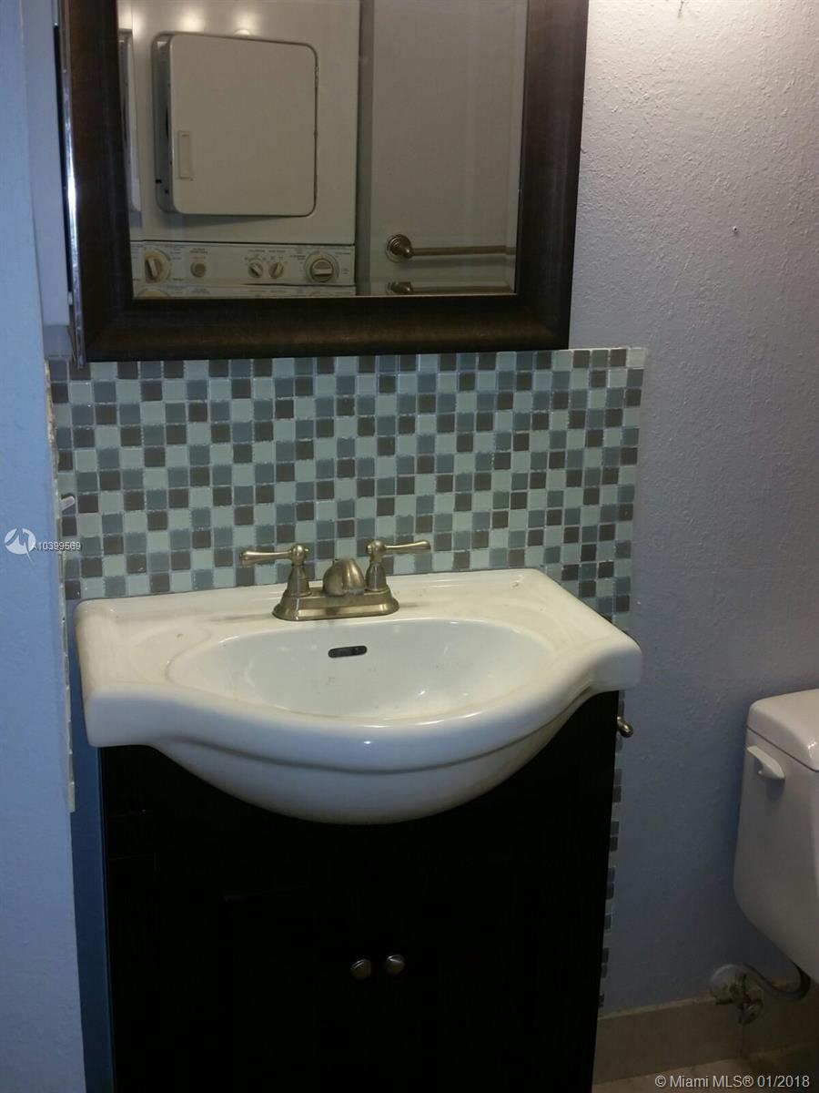 PARADISE COVE AT PALM BEA - Residential Lease