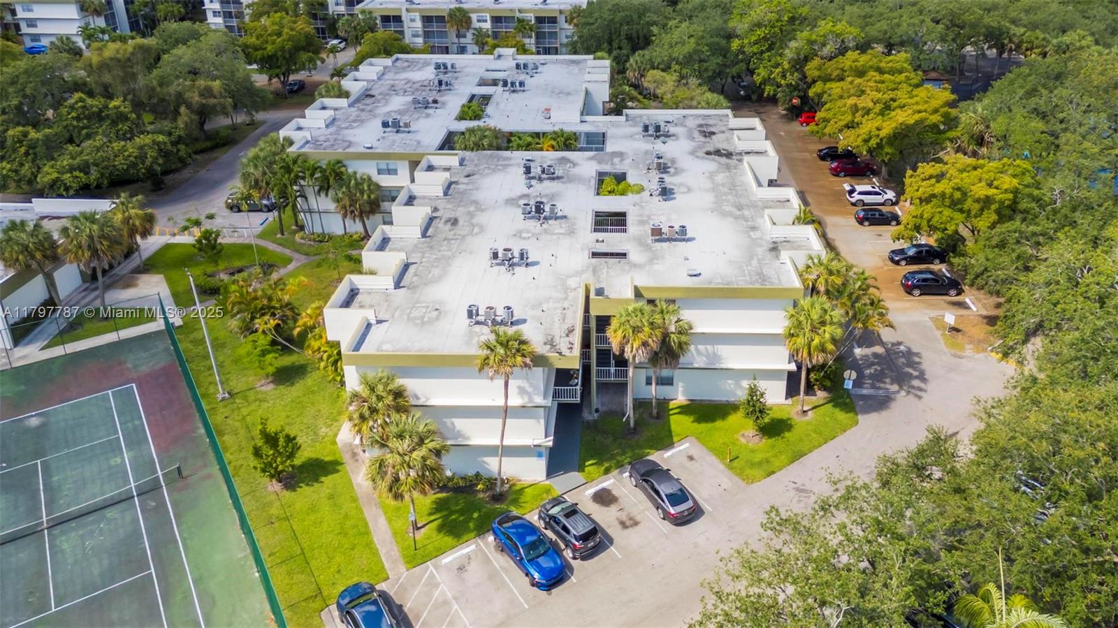 SPRINGCREST CONDO - Residential