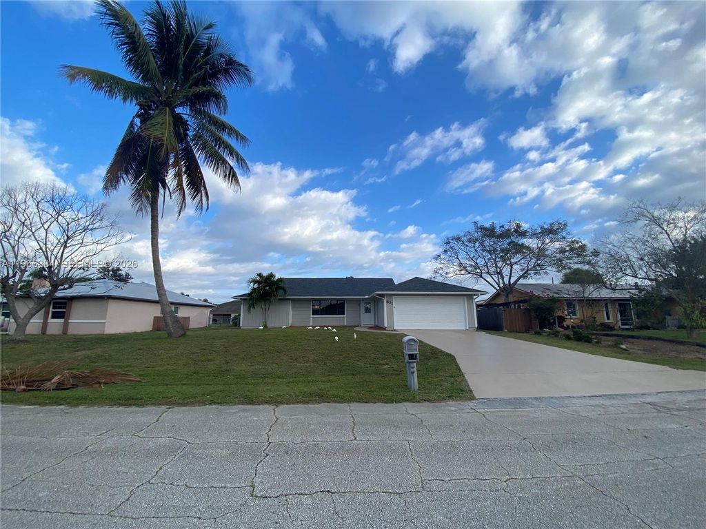 Photo of 371 SE Fairchild Ave #0, Port St Lucie, FL 34984 (MLS # A11966384)