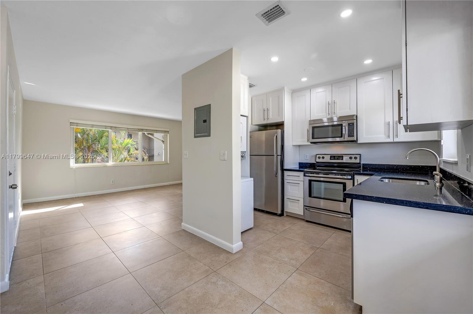 930 SW 24 Court D