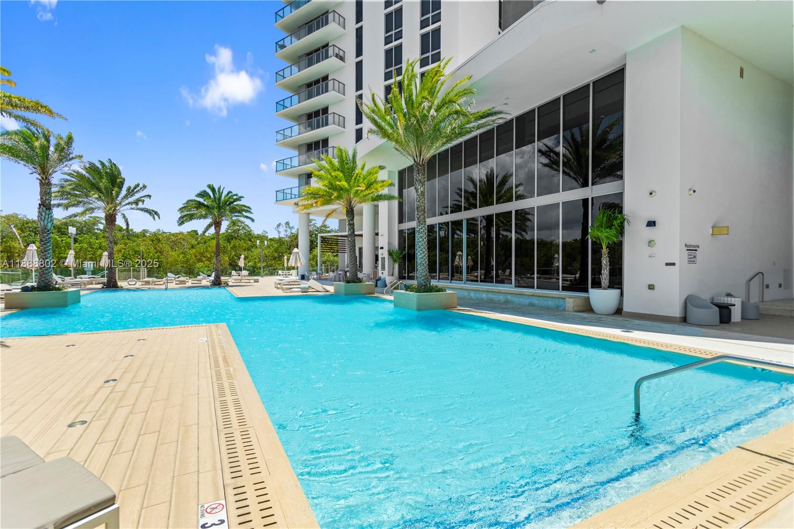 THE HARBOUR SOUTH CONDO - Residential Lease