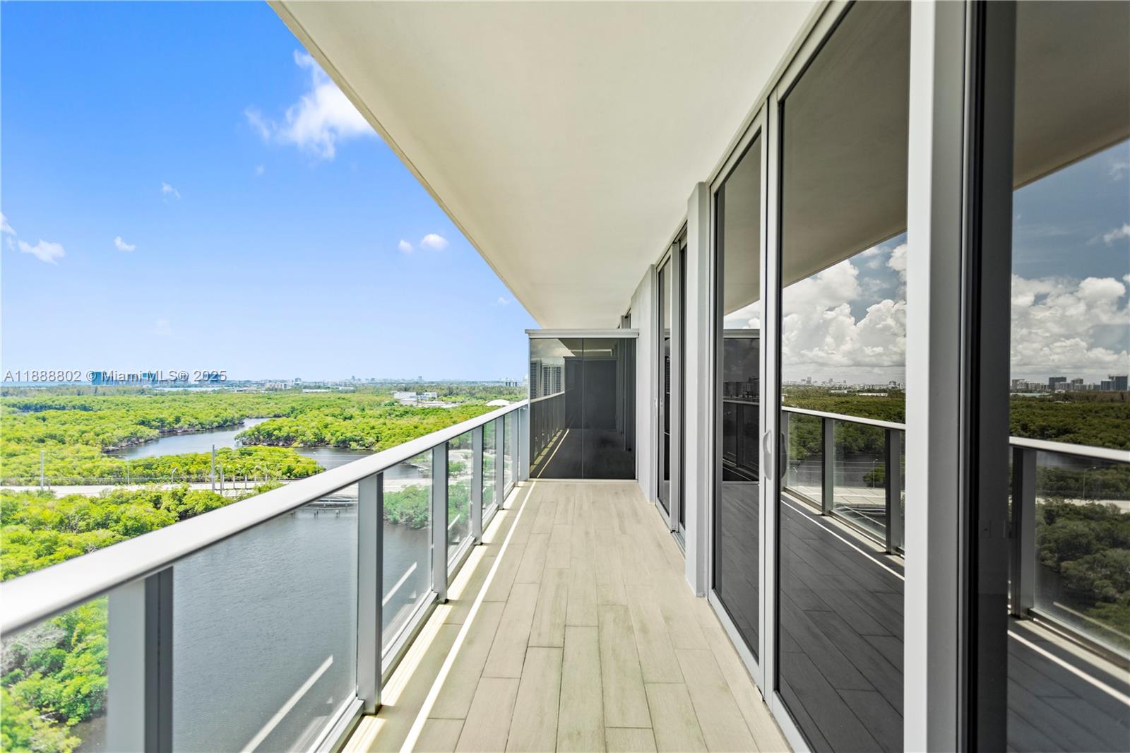 THE HARBOUR SOUTH CONDO - Residential Lease