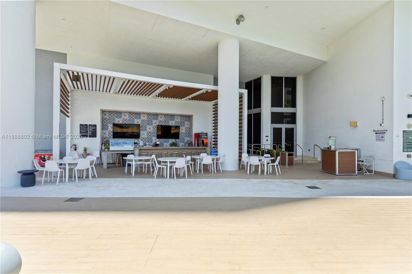 THE HARBOUR SOUTH CONDO - Residential Lease