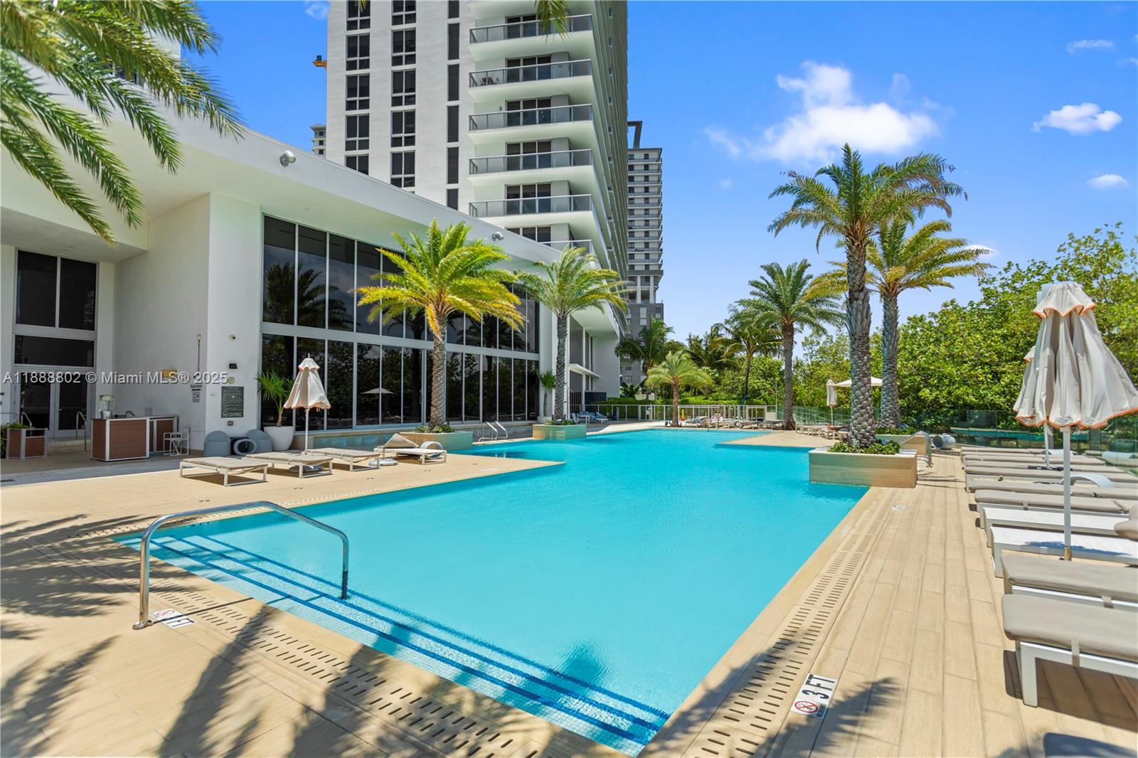 THE HARBOUR SOUTH CONDO - Residential Lease