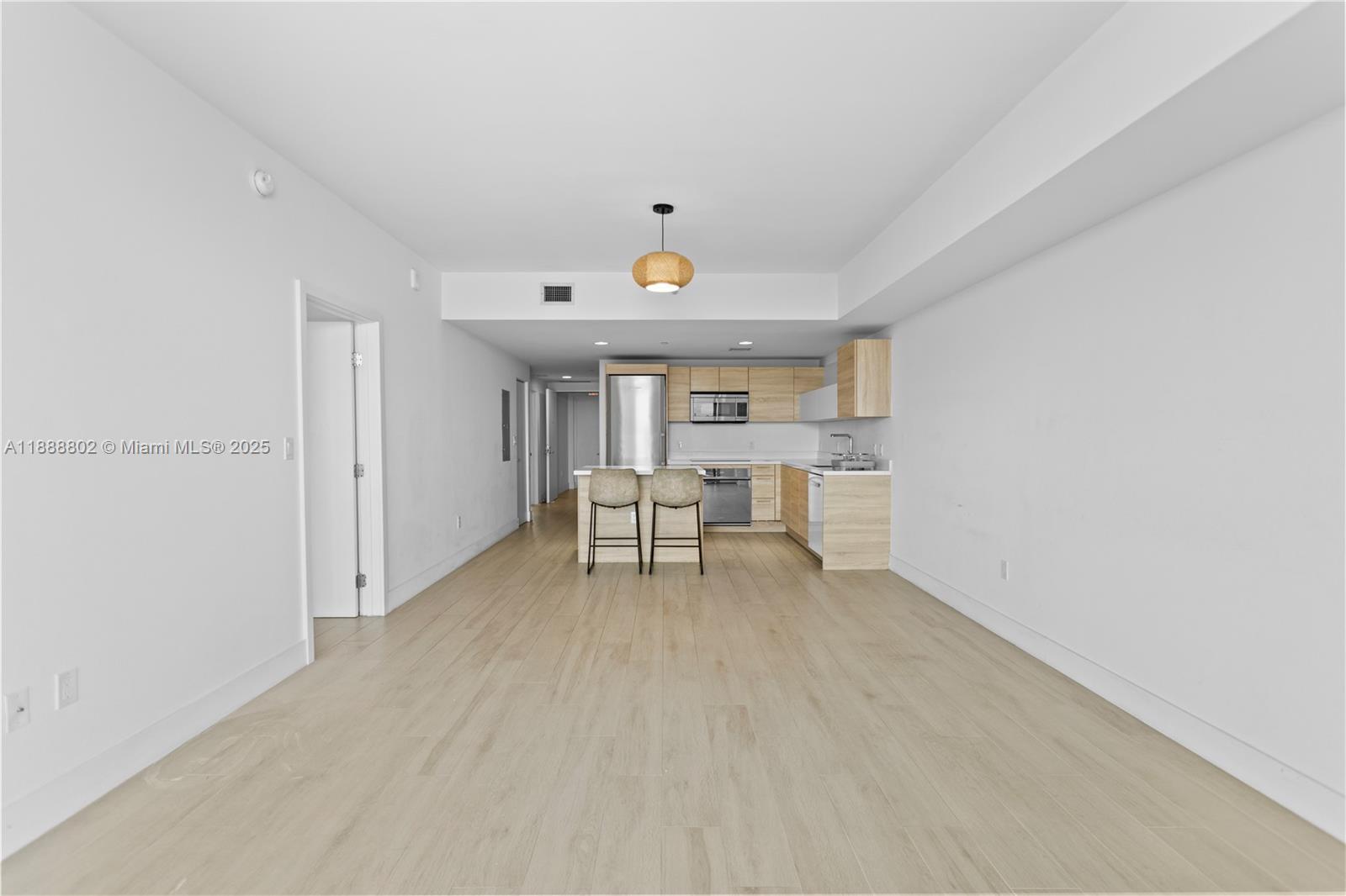 THE HARBOUR SOUTH CONDO - Residential Lease