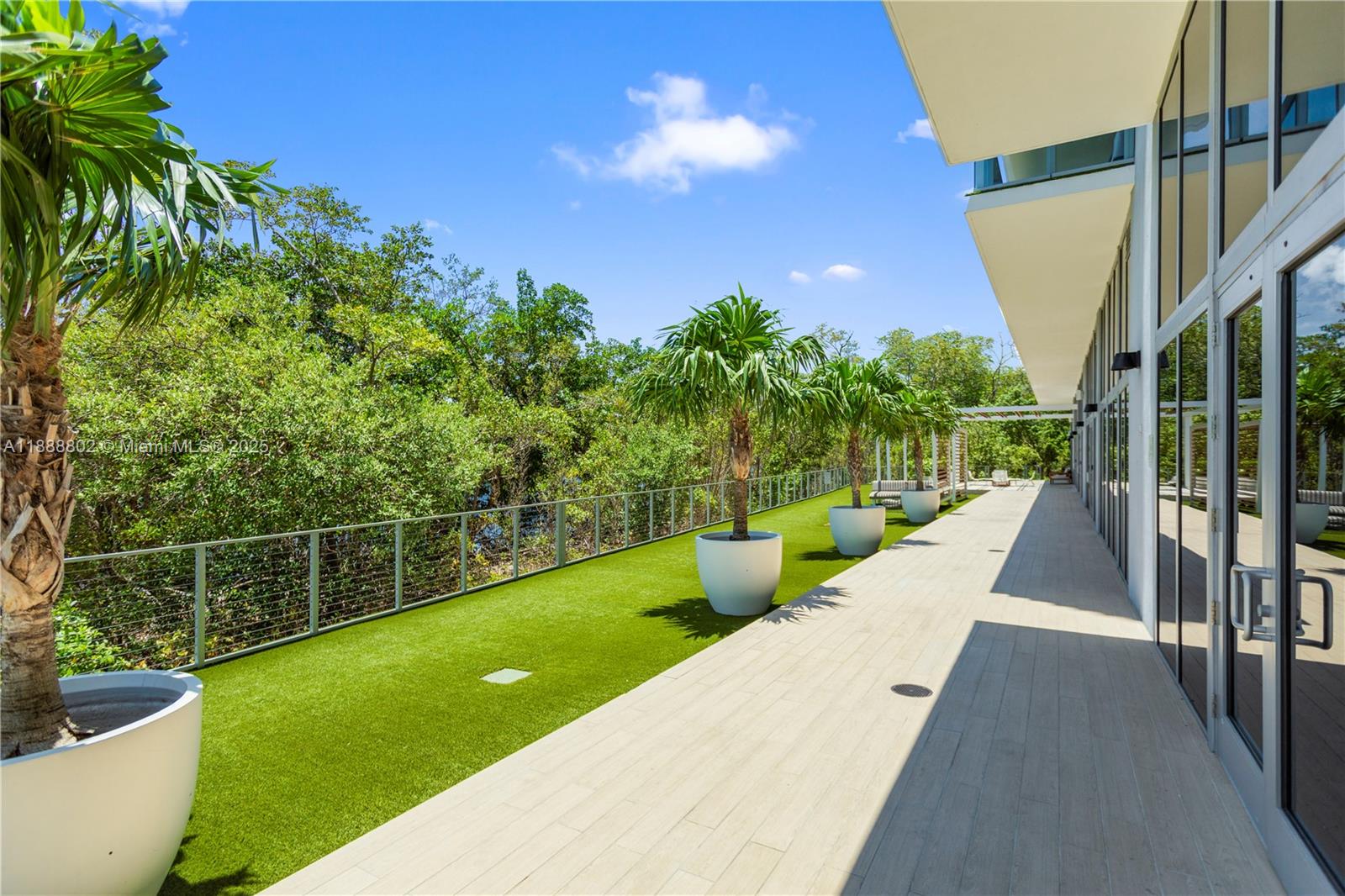 THE HARBOUR SOUTH CONDO - Residential Lease