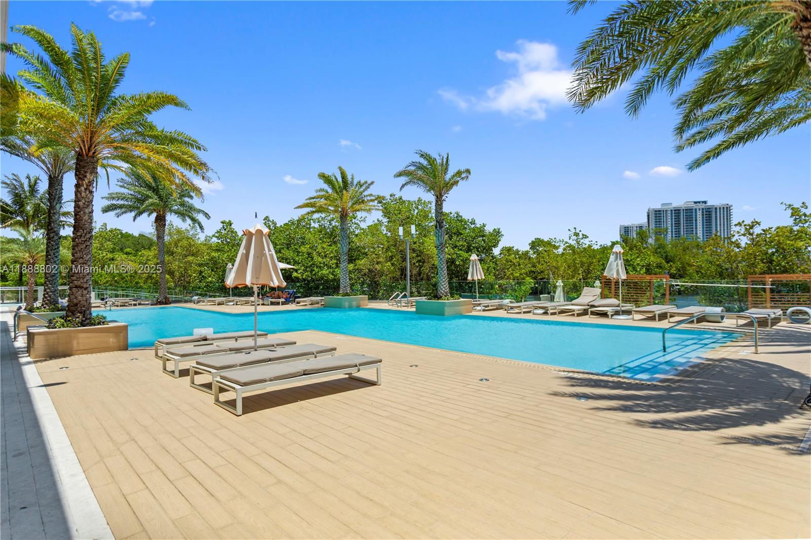 THE HARBOUR SOUTH CONDO - Residential Lease