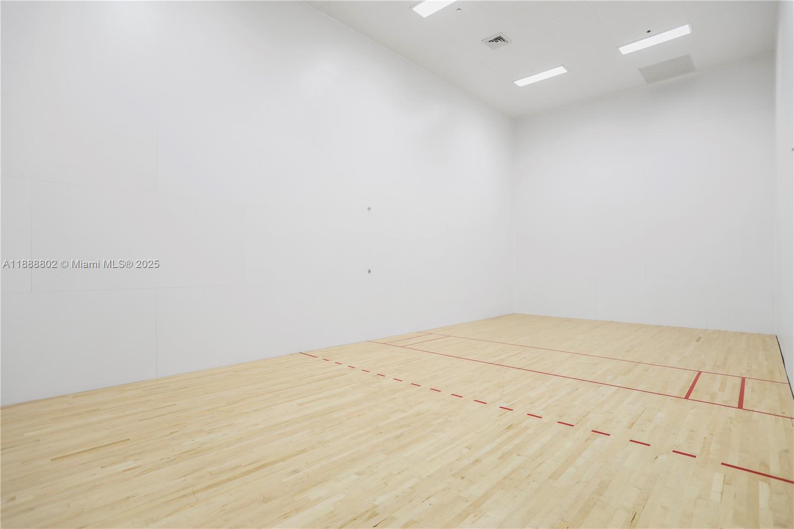 THE HARBOUR SOUTH CONDO - Residential Lease