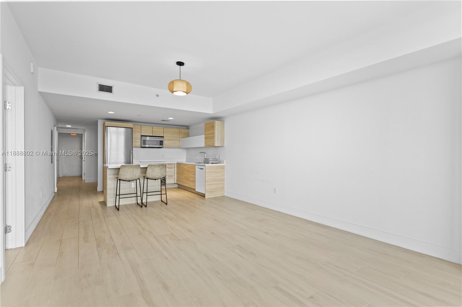 THE HARBOUR SOUTH CONDO - Residential Lease
