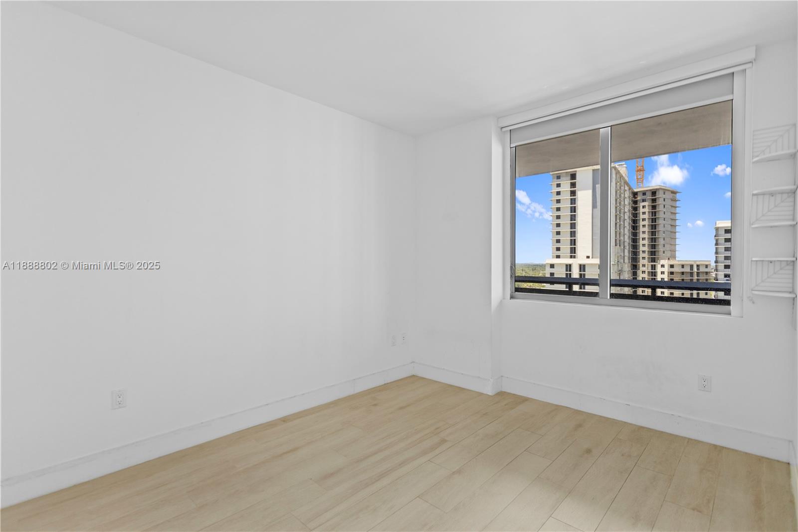 THE HARBOUR SOUTH CONDO - Residential Lease
