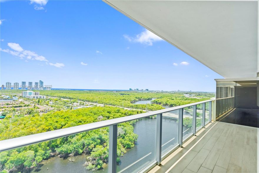 Contemporary Ocean View Living. This 2 bedroom plus den is the best of all worlds. Tile floors, quartz countertops, custom blinds, open kitchen, spacious balcony, floor-to-ceiling windows with ocean views. Enjoy the amenities such as a morning juice bar, gym , dance studio, spa with massage services, library-game area, gathering area , and open WiFi work area, semi-private elevators, beach sun tanning, water sport launch area, and private entry vestibule. The perfect City living building. 1 mile to the beach, 1 mile to the Brightline station, 1 mile to Aventura Mall, Restaurants, and Supermarkets.