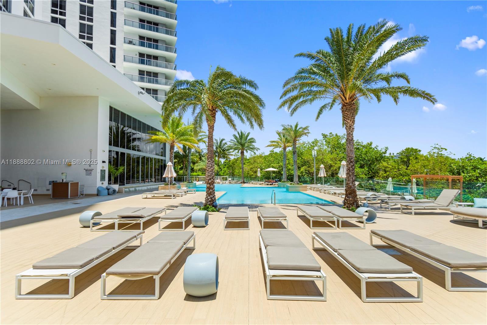 THE HARBOUR SOUTH CONDO - Residential Lease