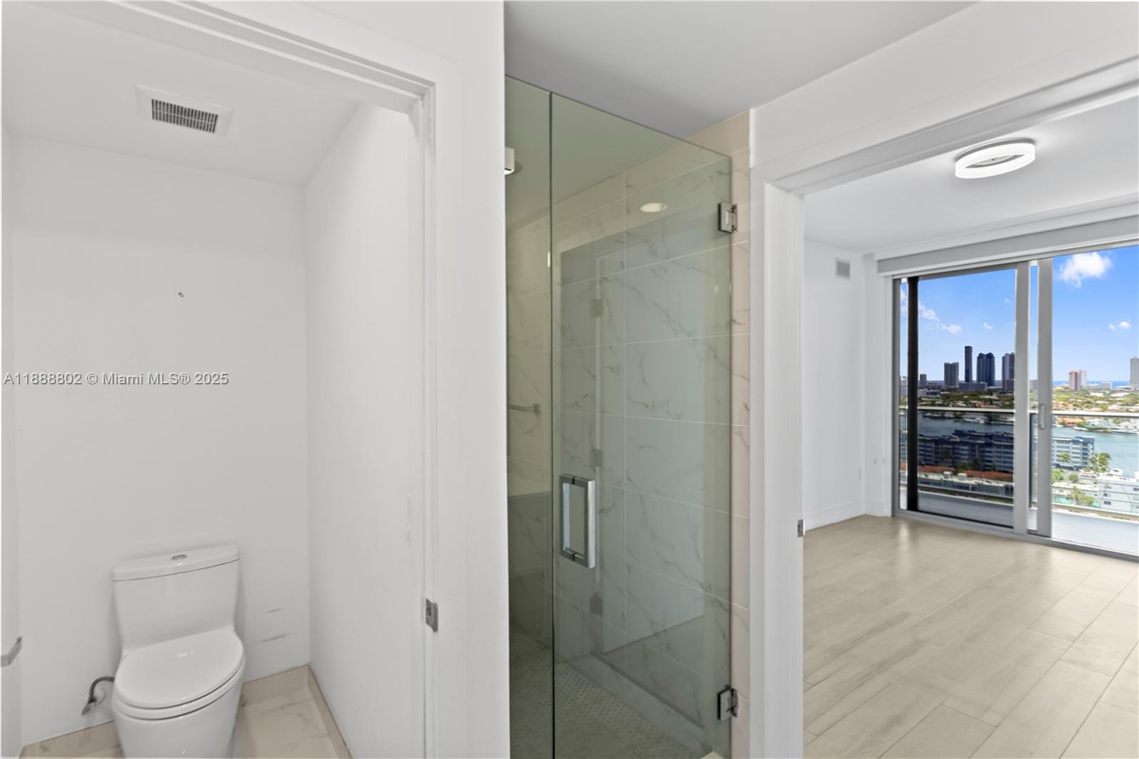 THE HARBOUR SOUTH CONDO - Residential Lease