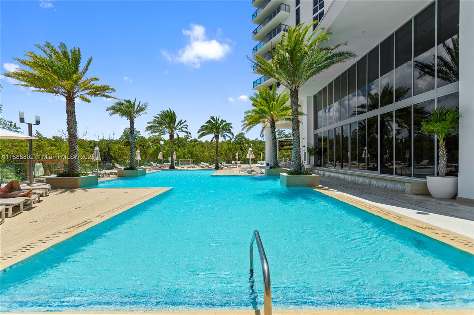 THE HARBOUR SOUTH CONDO - Residential Lease