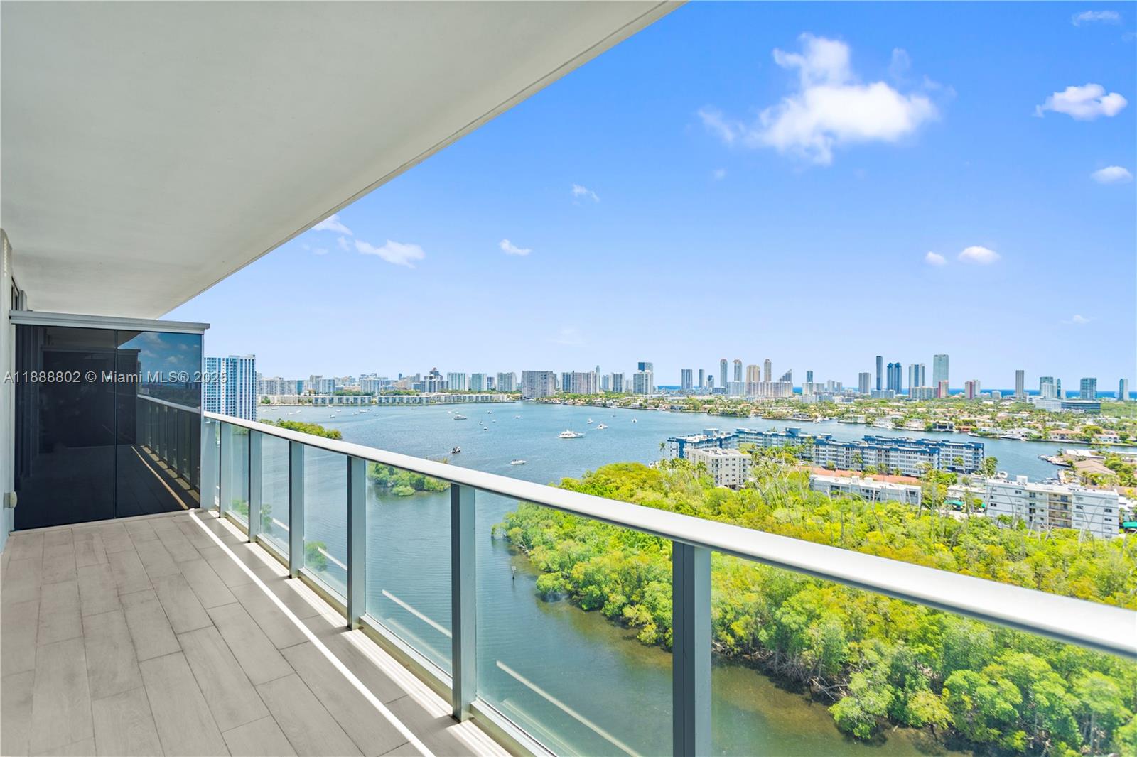 THE HARBOUR SOUTH CONDO - Residential Lease