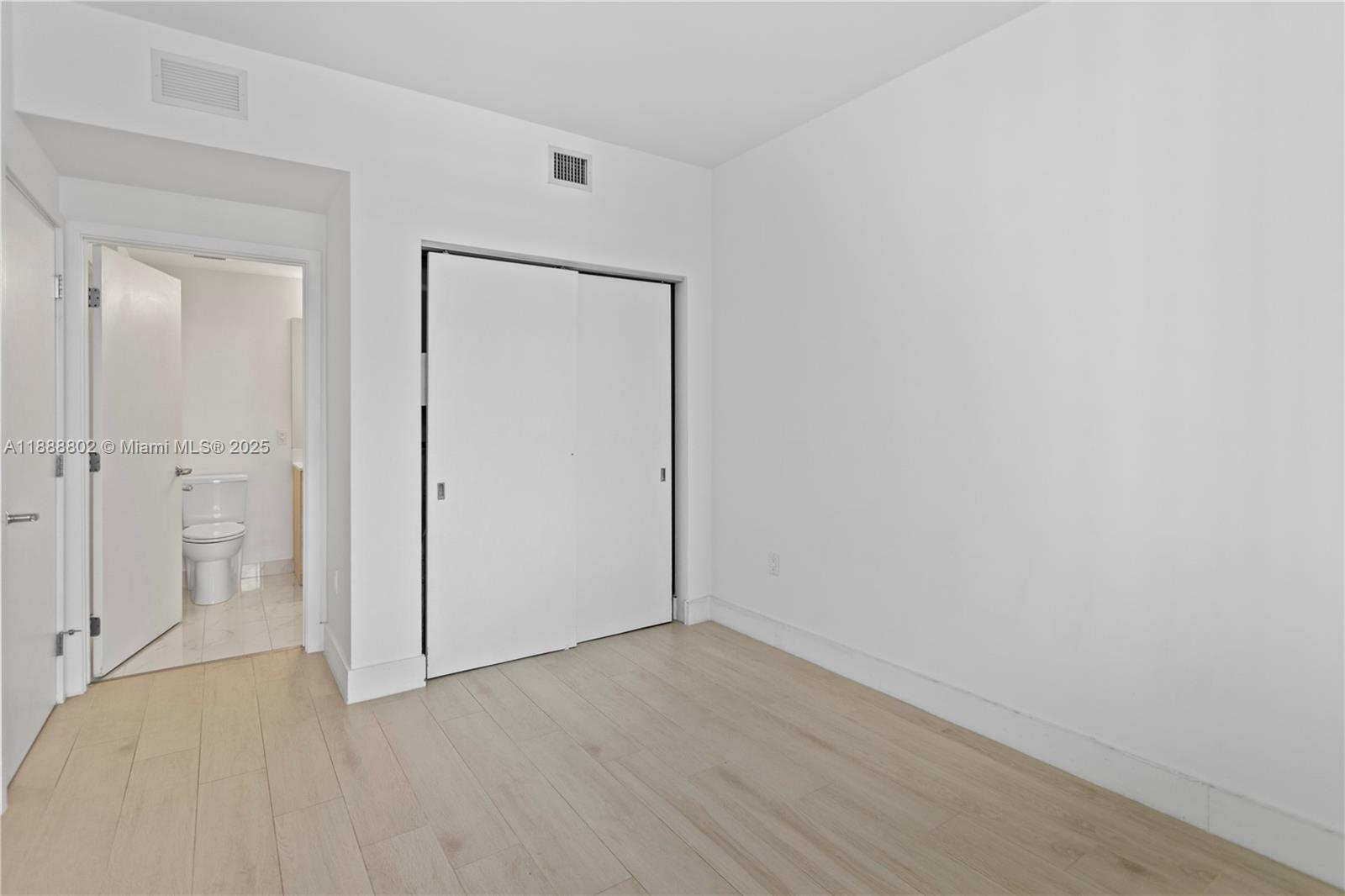 THE HARBOUR SOUTH CONDO - Residential Lease