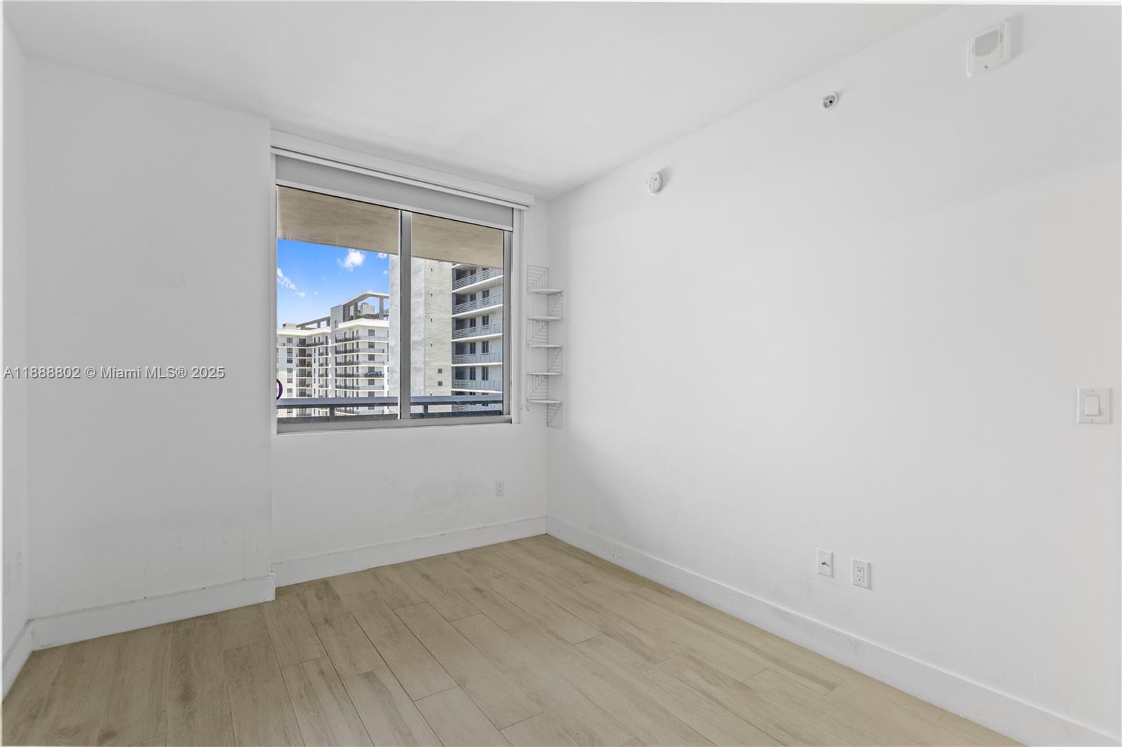 THE HARBOUR SOUTH CONDO - Residential Lease