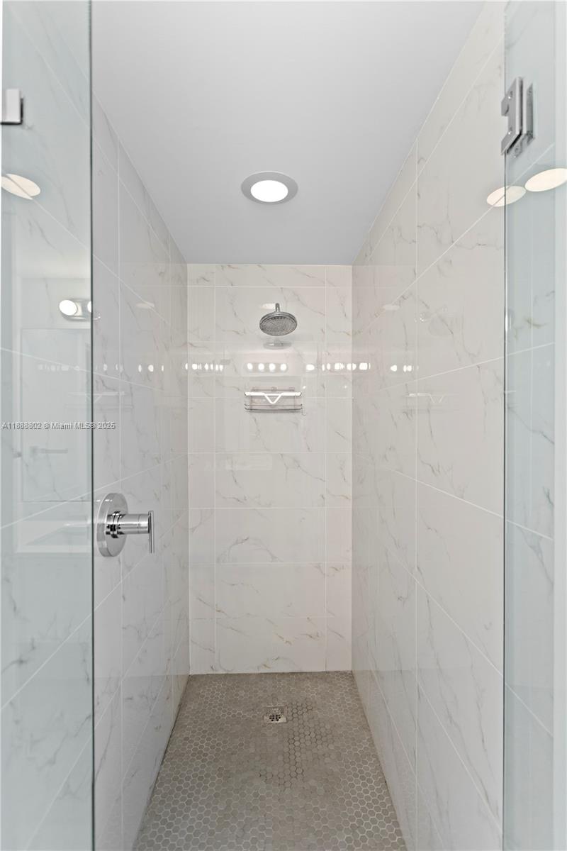 THE HARBOUR SOUTH CONDO - Residential Lease