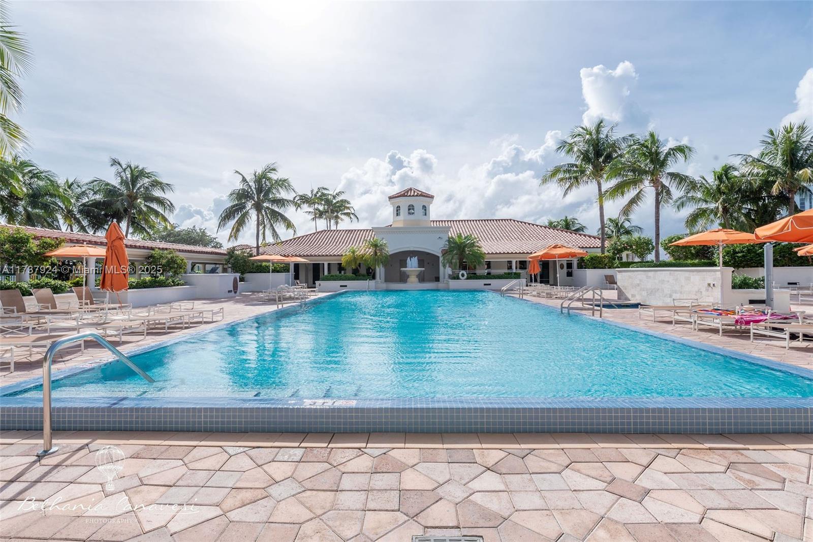 TURNBERRY VILLAGE SO TOWE - Residential Lease