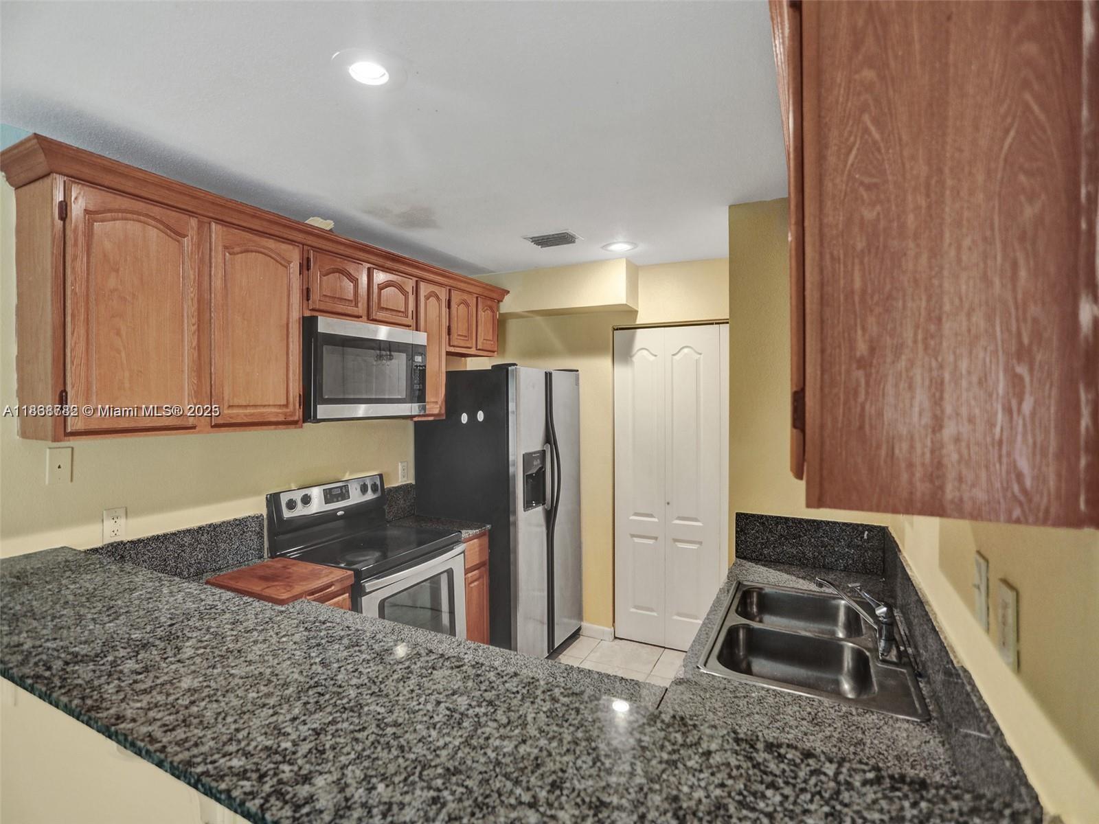 PROSPECT GARDENS - Residential Lease