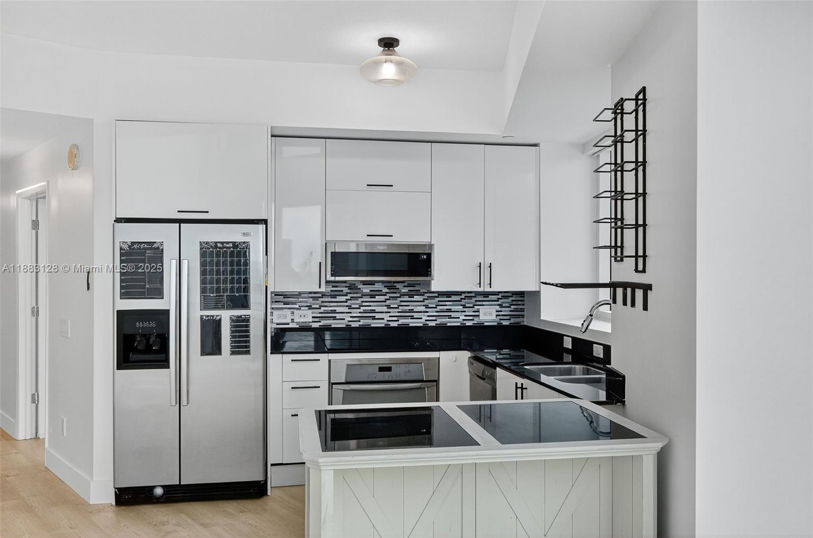 INFINITY AT BRICKELL COND - Residential