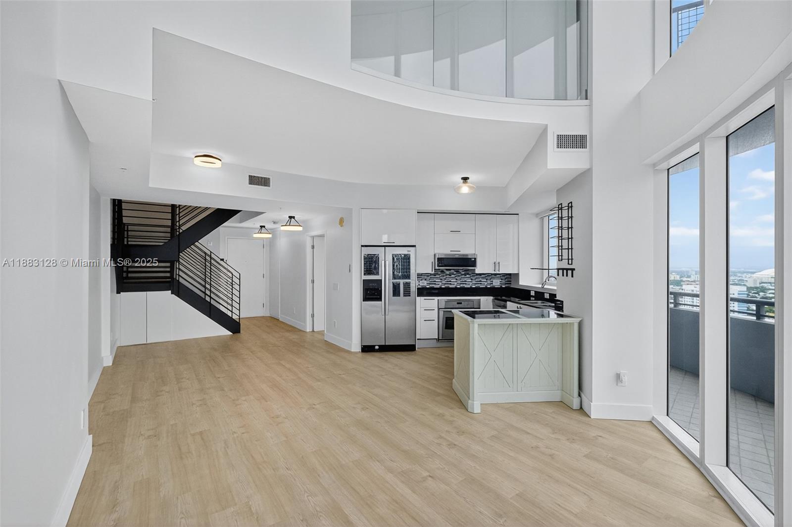 INFINITY AT BRICKELL COND - Residential