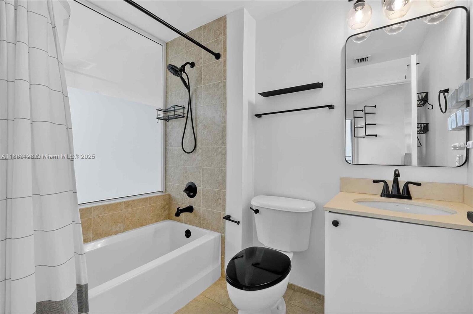 INFINITY AT BRICKELL COND - Residential