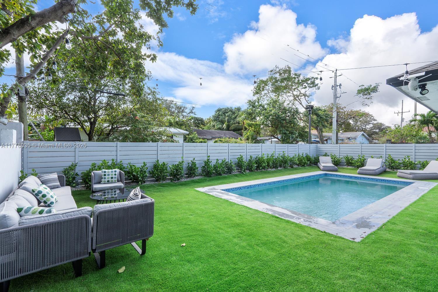 270 Nw 41st St, Miami, Broward County, Florida - 3 Bedrooms  
2 Bathrooms - 
