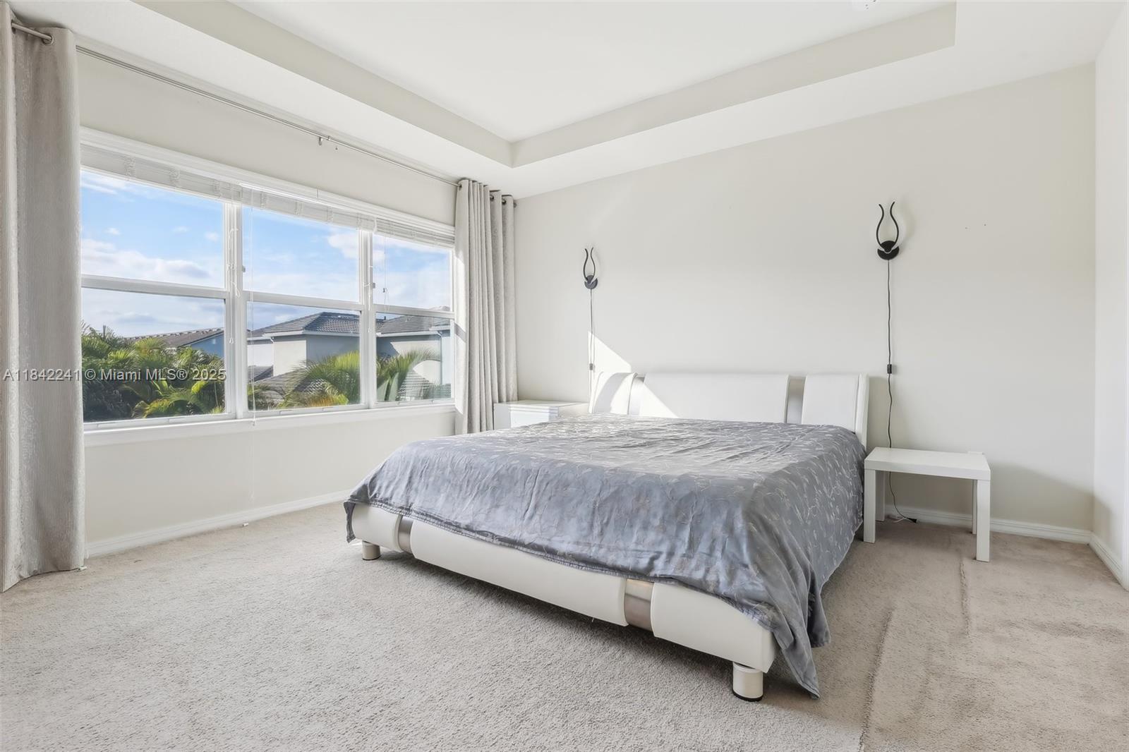 HILLCREST COUNTRY CLUB SO - Residential