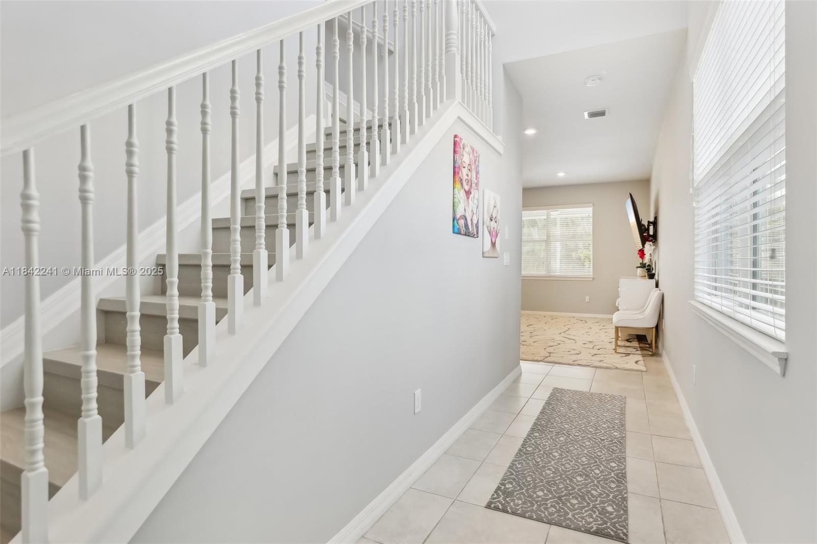 HILLCREST COUNTRY CLUB SO - Residential