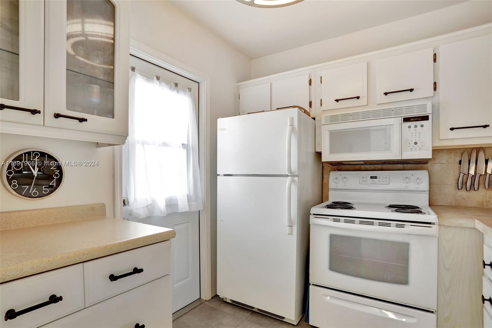 ROSE GARDENS CONDO - Residential