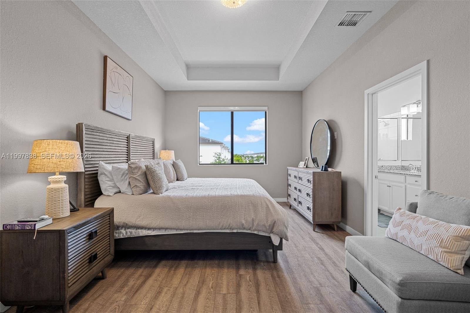 MC RESIDENTIAL - Residential