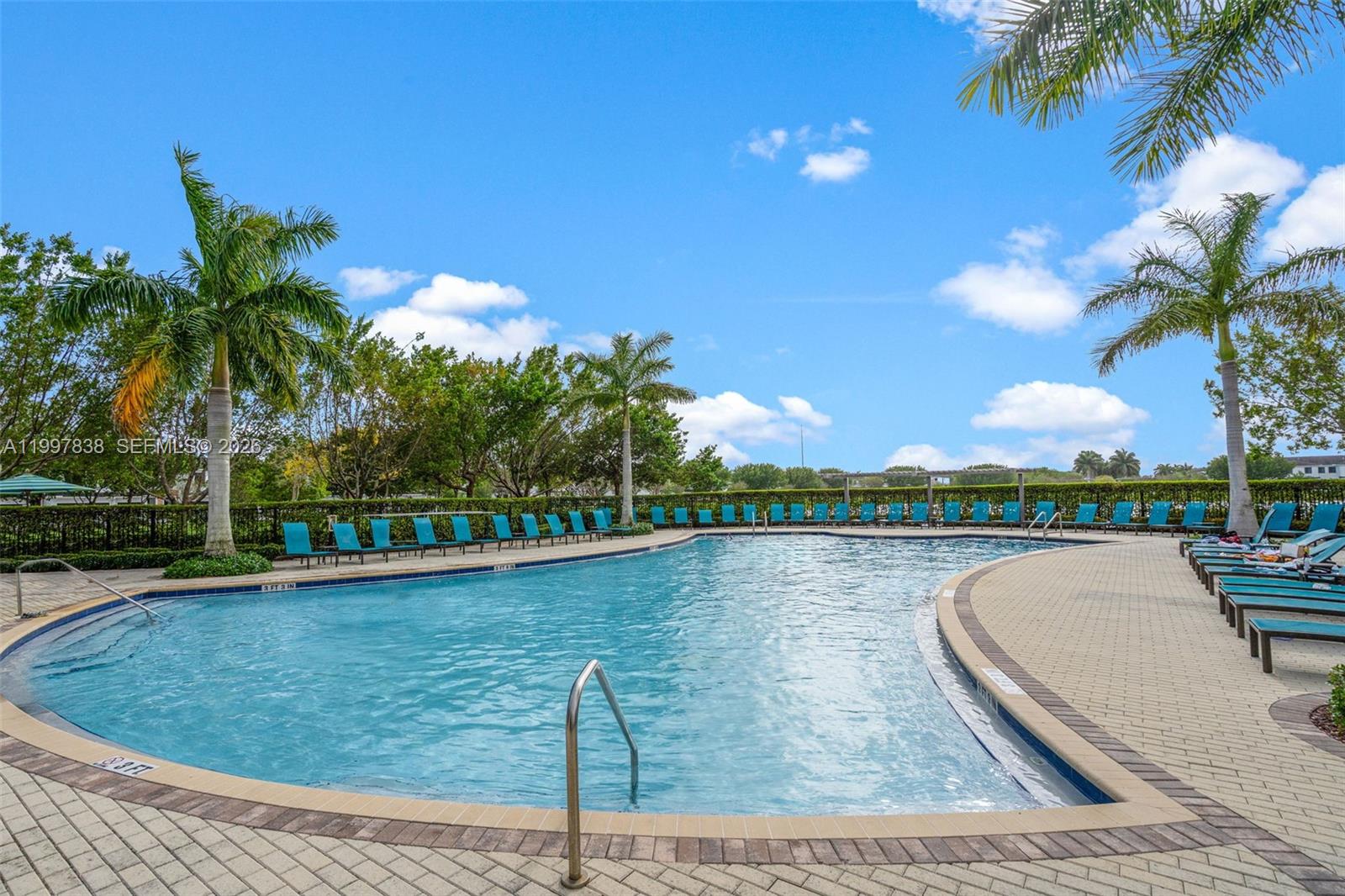 MC RESIDENTIAL - Residential