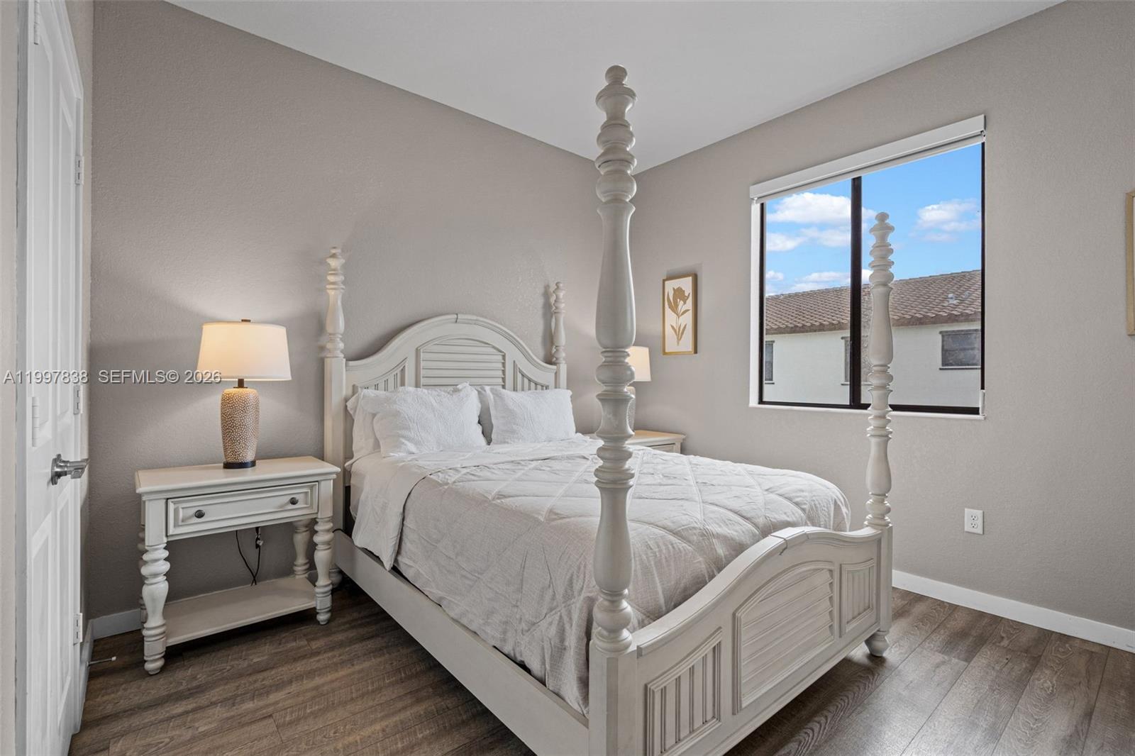 MC RESIDENTIAL - Residential