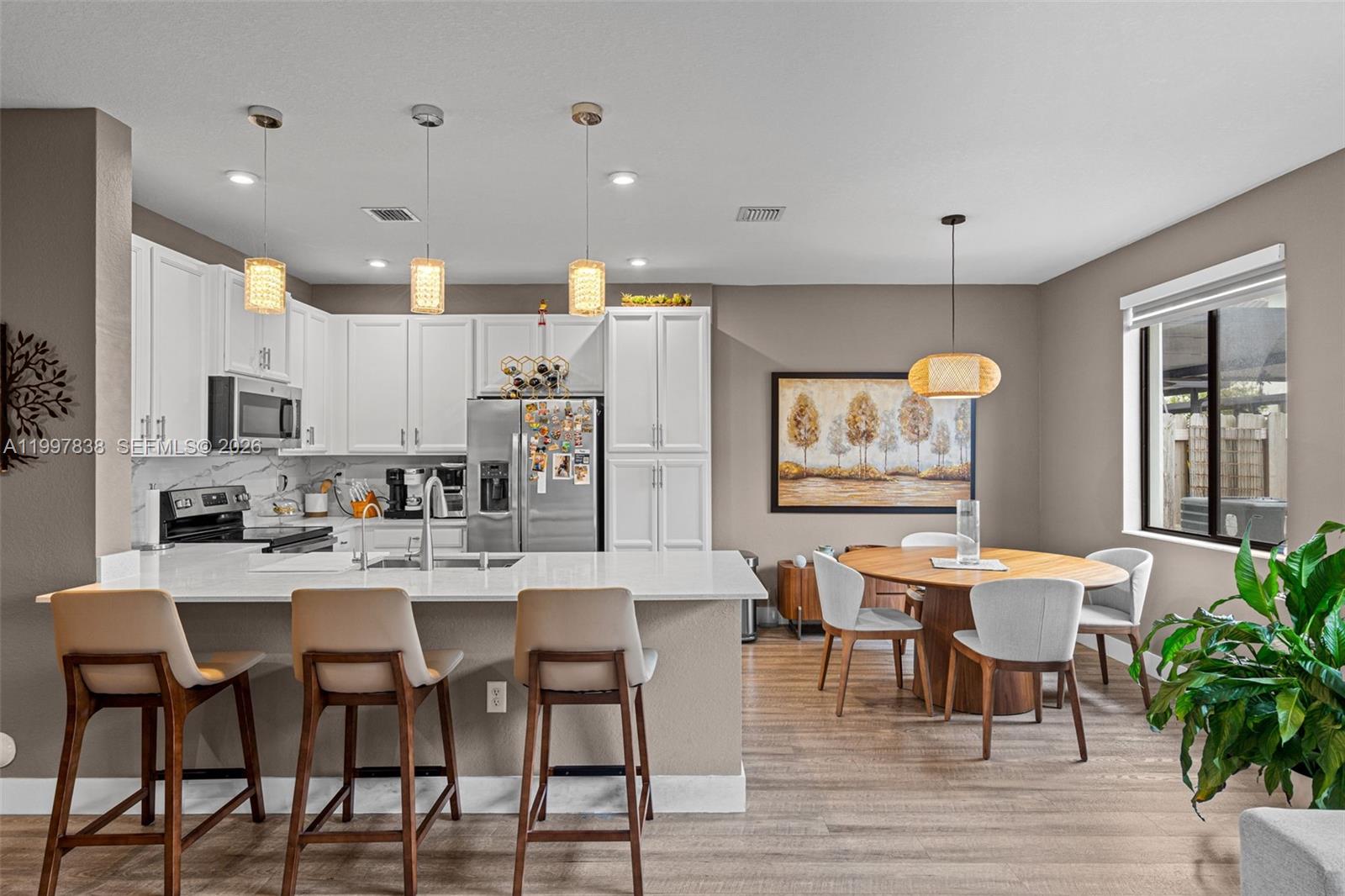 MC RESIDENTIAL - Residential