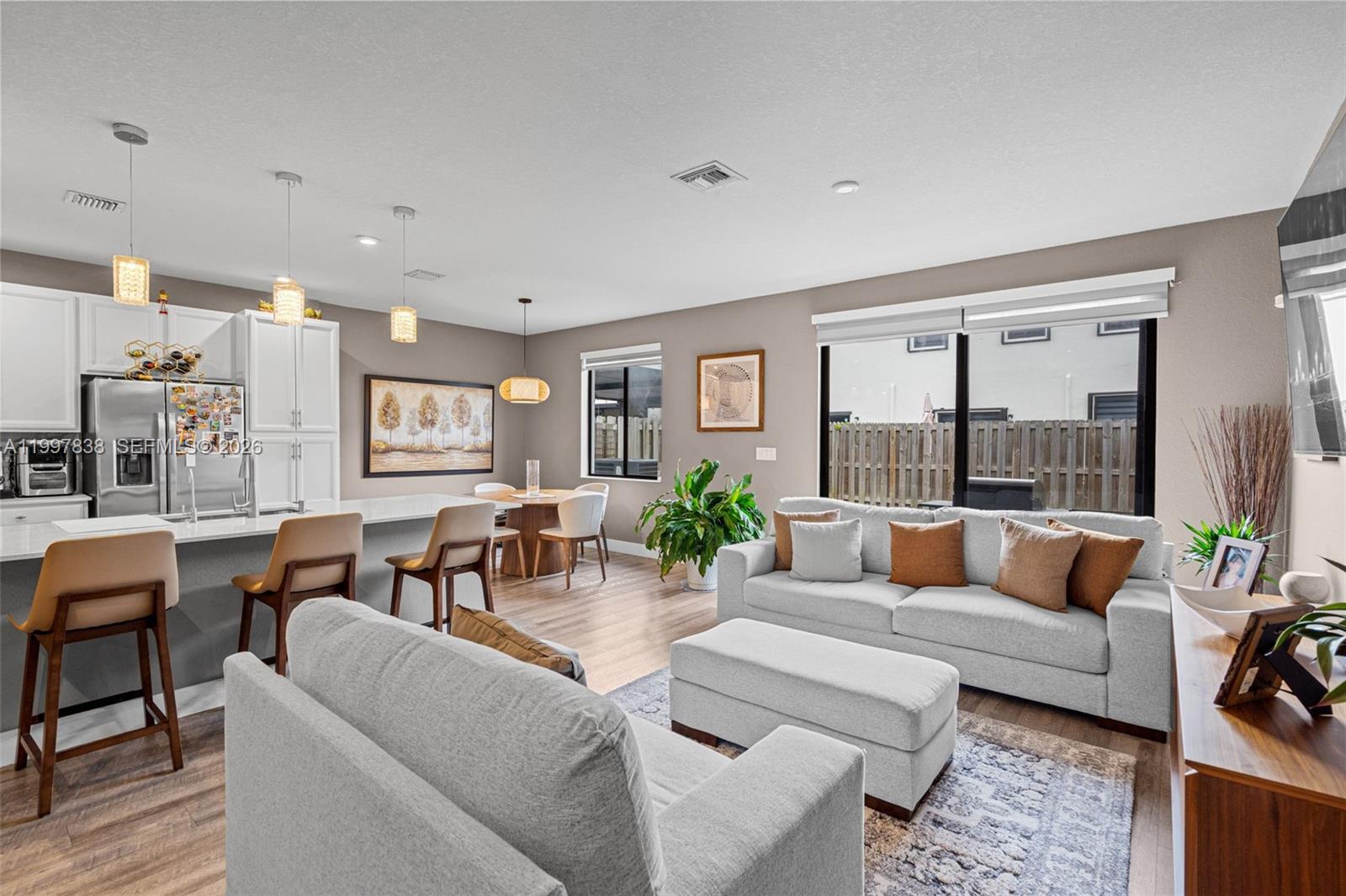 MC RESIDENTIAL - Residential