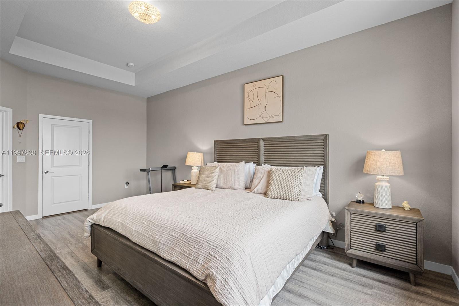 MC RESIDENTIAL - Residential