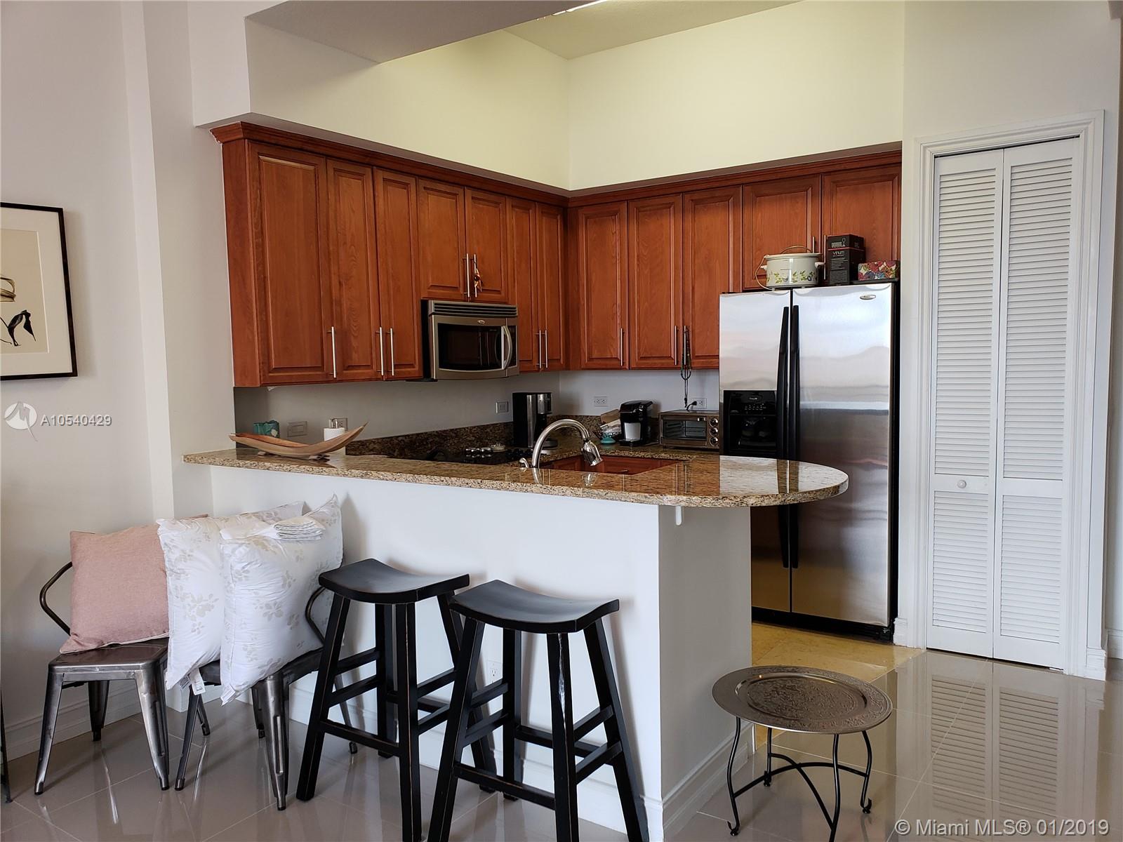 PONCE TOWER CONDO - Residential Lease