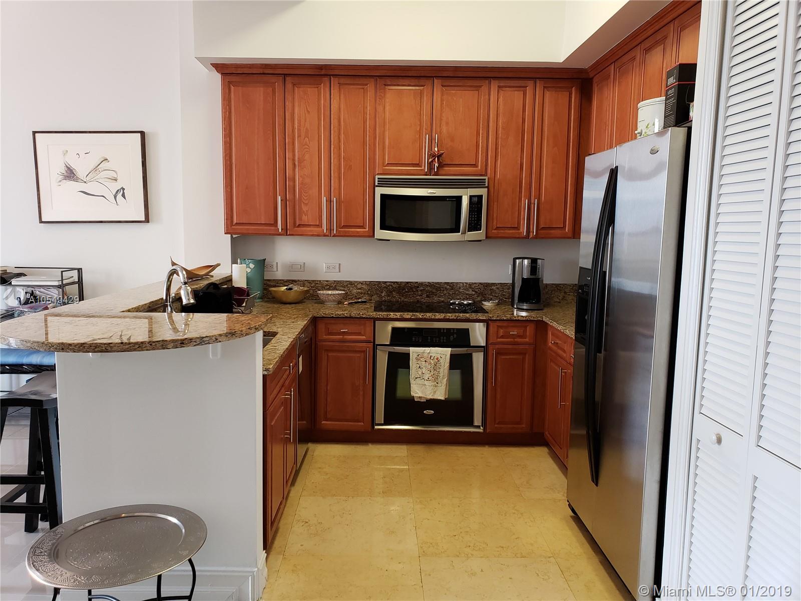 PONCE TOWER CONDO - Residential Lease
