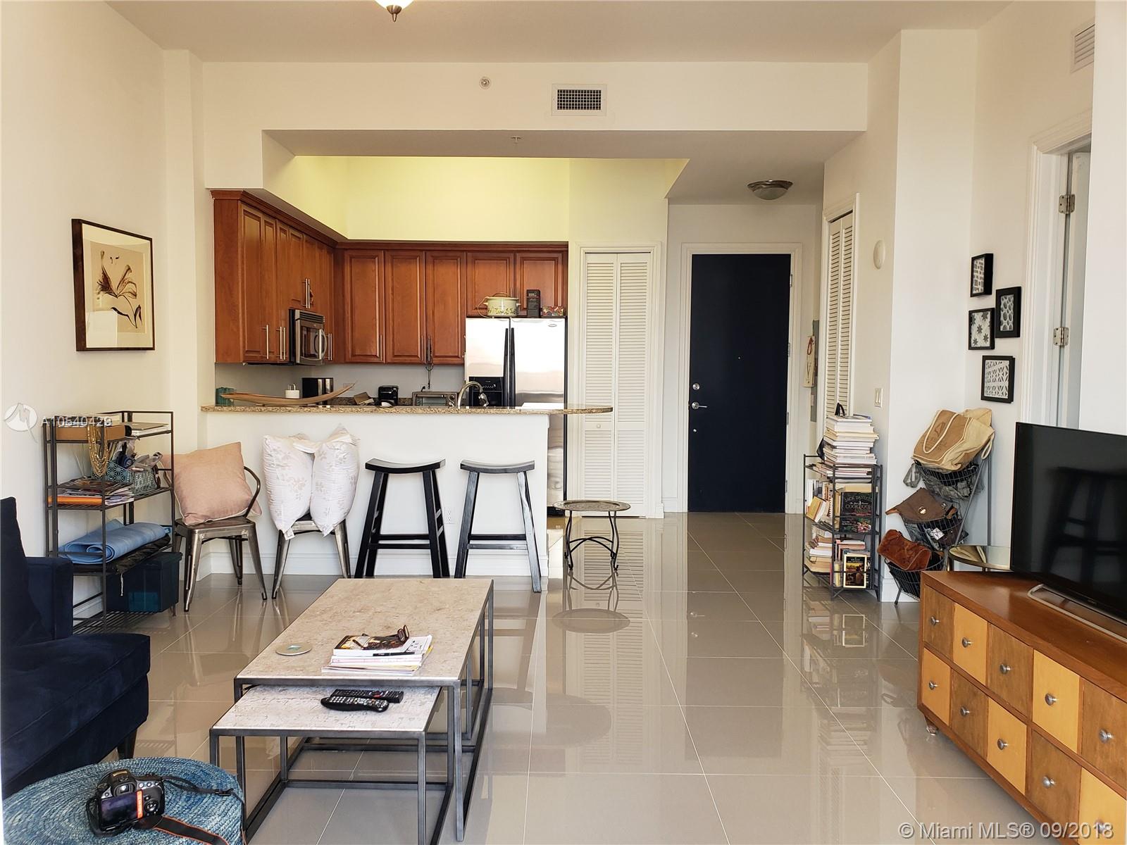 PONCE TOWER CONDO - Residential Lease