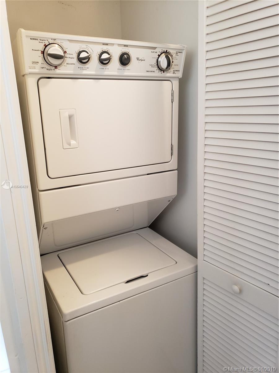 PONCE TOWER CONDO - Residential Lease
