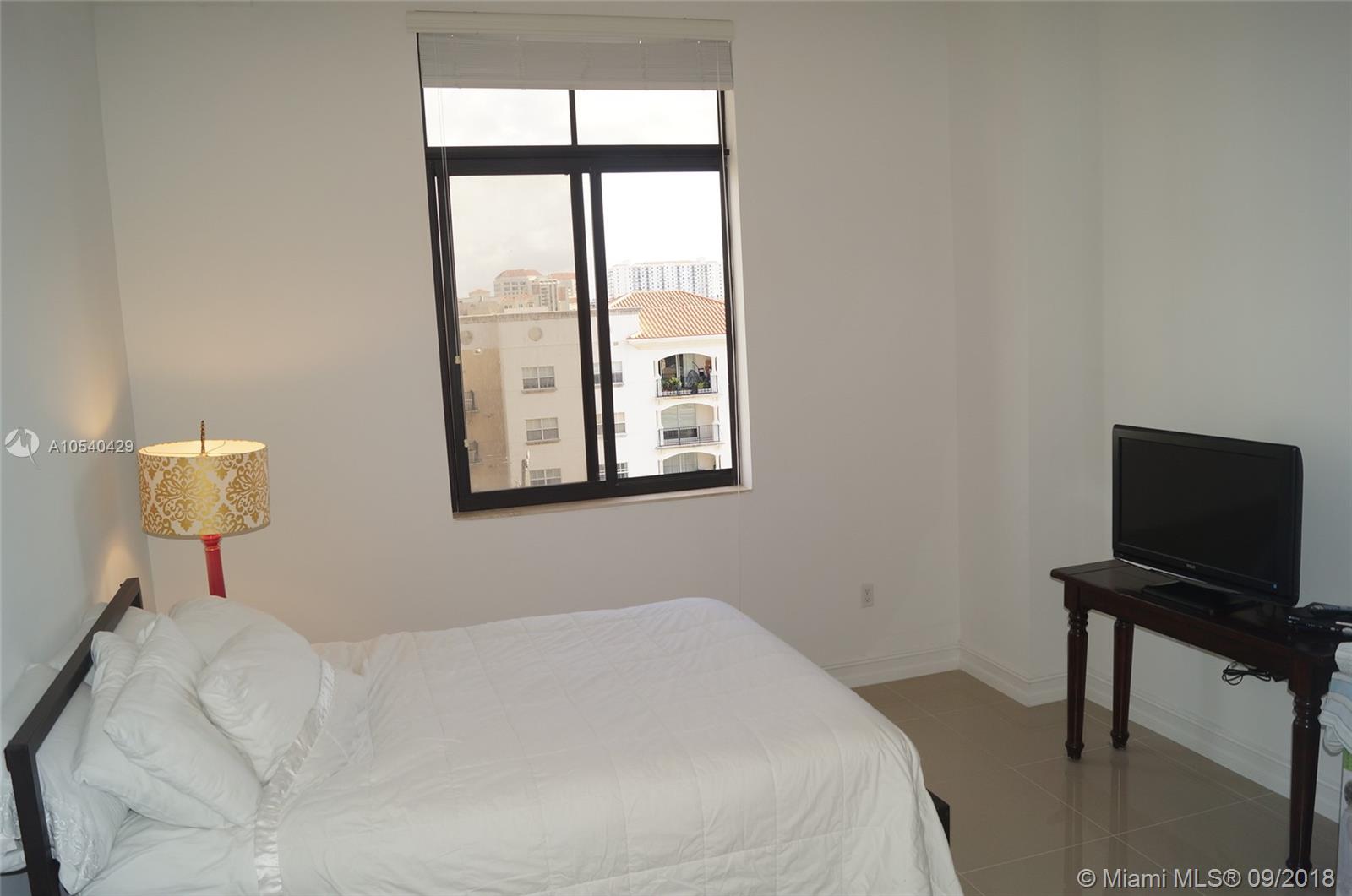 PONCE TOWER CONDO - Residential Lease