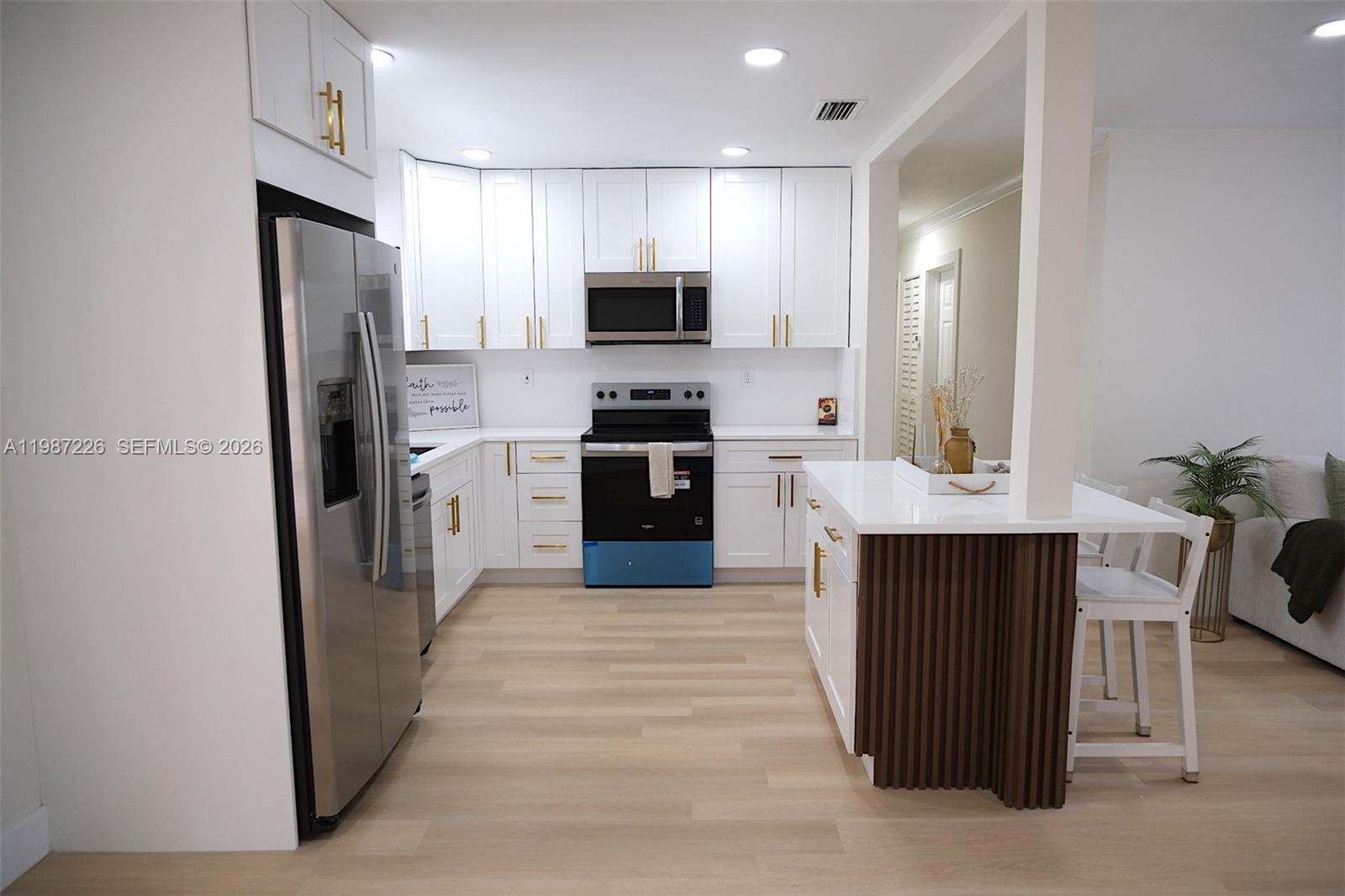 LYONS PARK - Residential